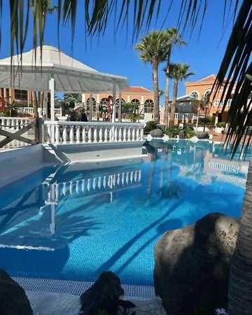 Апартаменты Cozy In Tenerife Royal Garden Плая-де-лас-Америкас